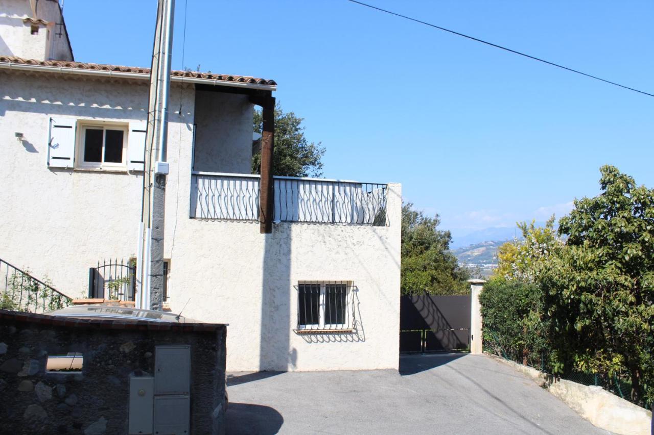 Rez de villa avec beau jardin et belle vue Saint-Laurent-du-Var Extérieur photo